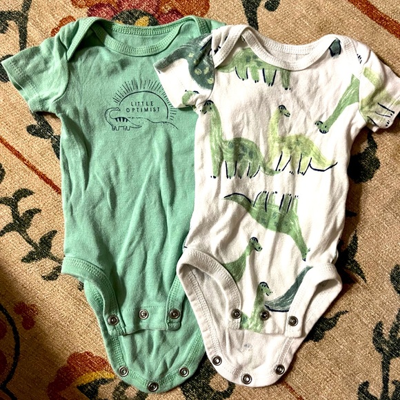 Title optimist and Dino short sleeve carters onesies - Picture 1 of 4